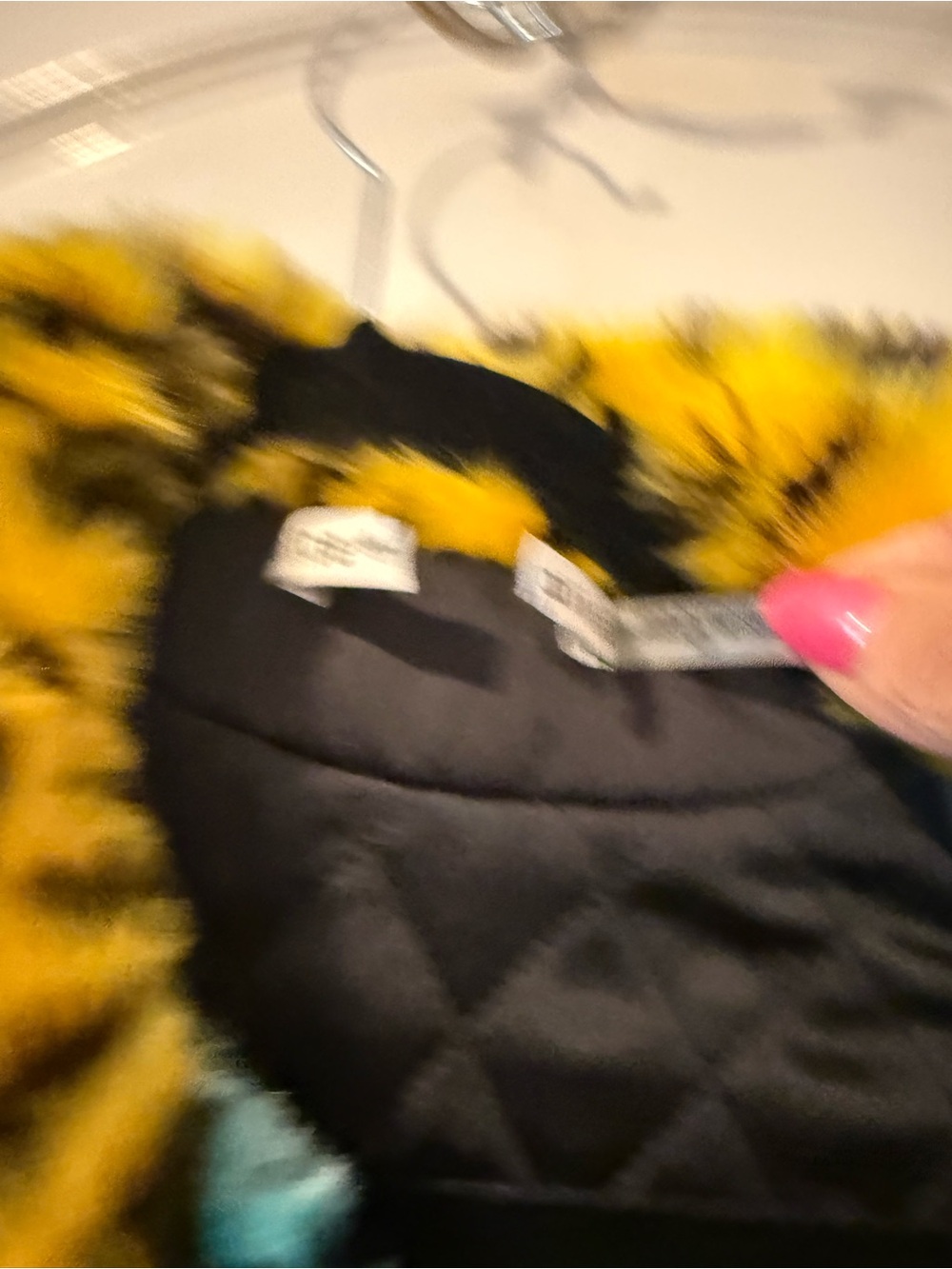 Woman Multicolor Faux Fur Leopard Print Jacket - Yellow Collar - Picture 3 of 6